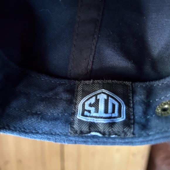 UCLA Bruins Adjustable Cap - Picture 4 of 10